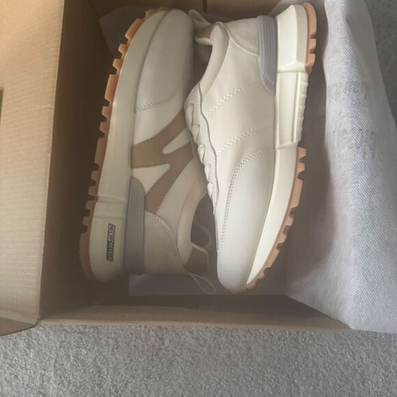 NEW Somiliss Sneakers Beige Genuine Leather Suede Size EU 39 (US 8-8.5) - Picture 7 of 13